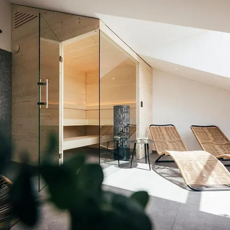 Frialing Apartment *