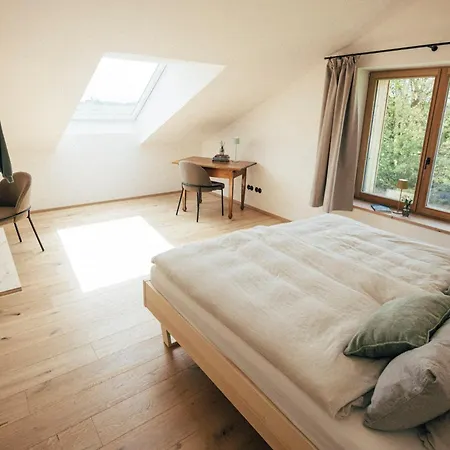 Apartment Frialing