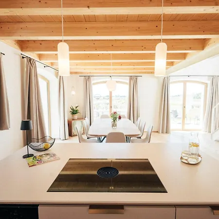 Frialing Apartment *